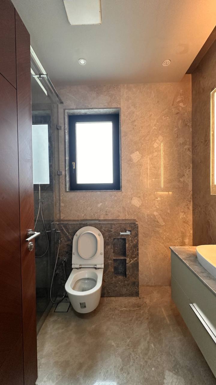 3 BHK Semi-furnished Apartment in Aparna One, Shaikpet, Hyderabad — photo 4