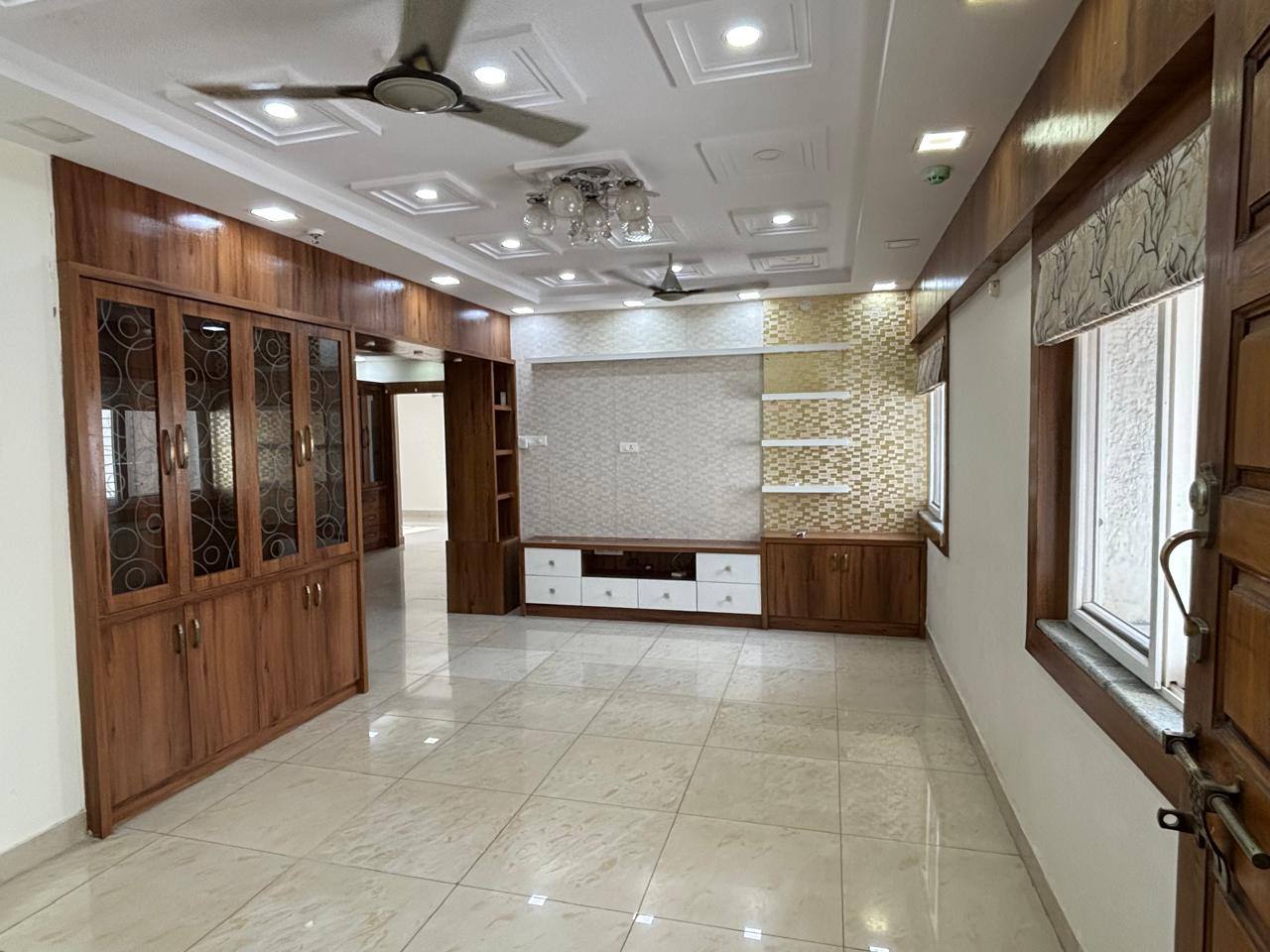 3 BHK Semi-furnished Apartment in 7 Hills Apartments, Narsingi, Hyderabad