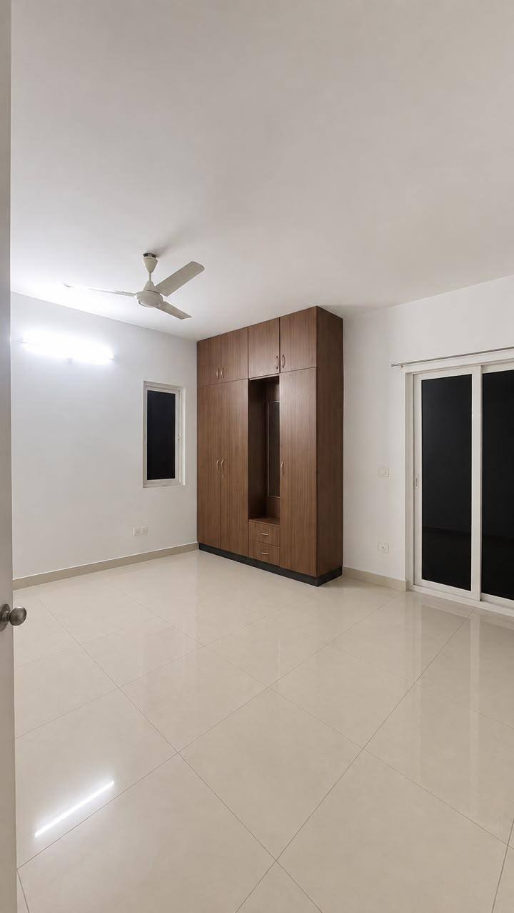 2 BHK Semi-furnished Apartment in 7 Hills Apartments, Narsingi, Hyderabad — photo 4